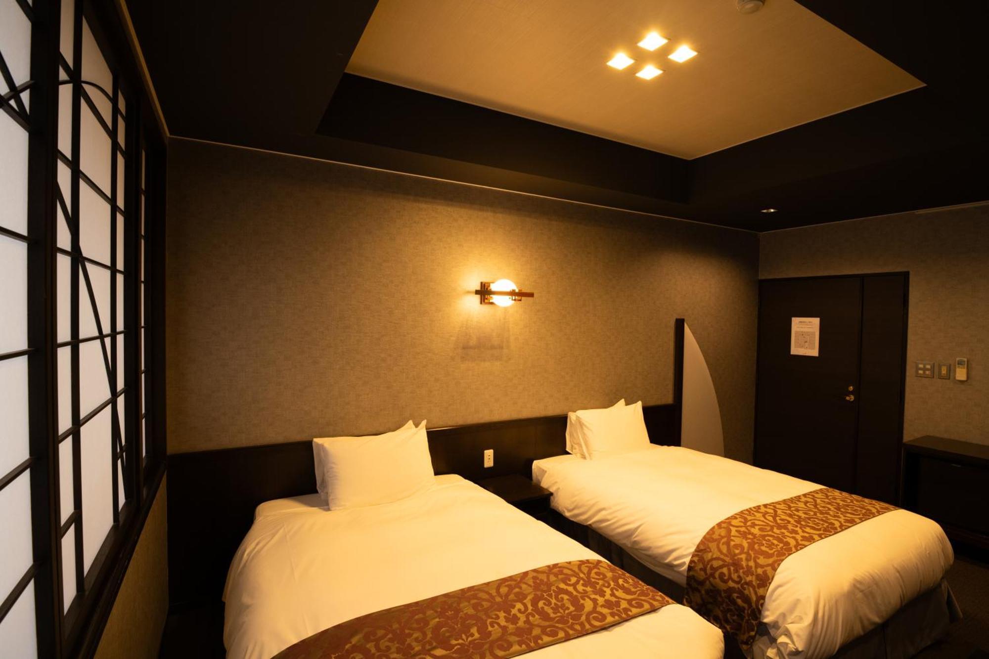 Kikunoya Hotel Хатсукаичи Екстериор снимка