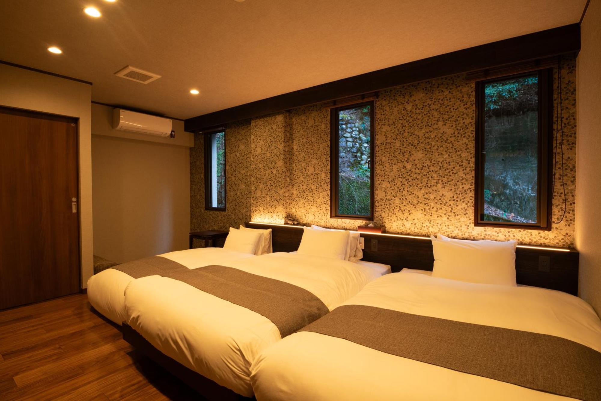 Kikunoya Hotel Хатсукаичи Екстериор снимка