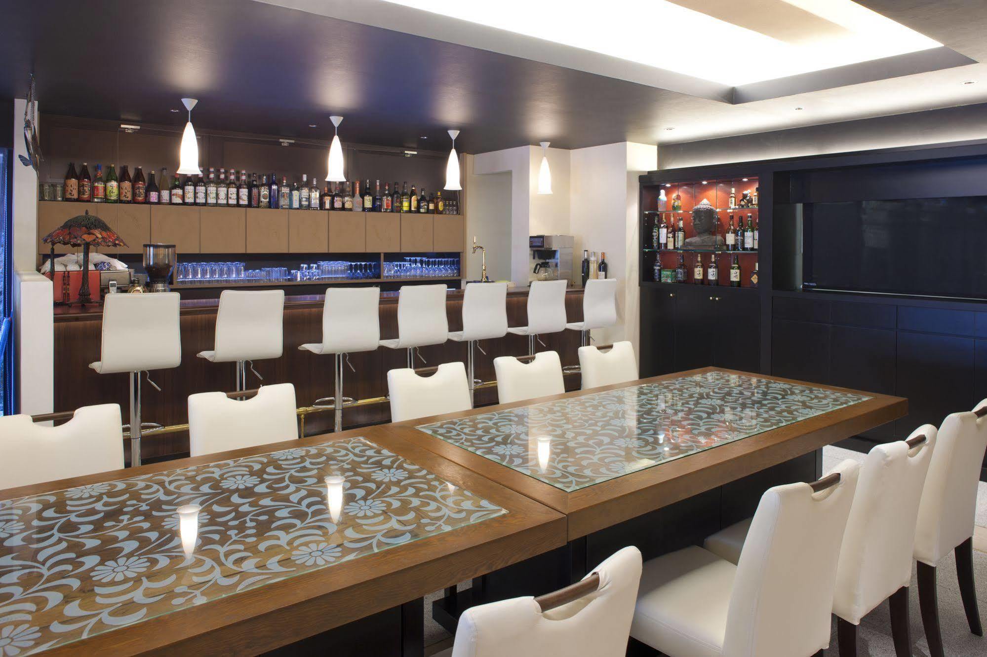 Kikunoya Hotel Хатсукаичи Екстериор снимка